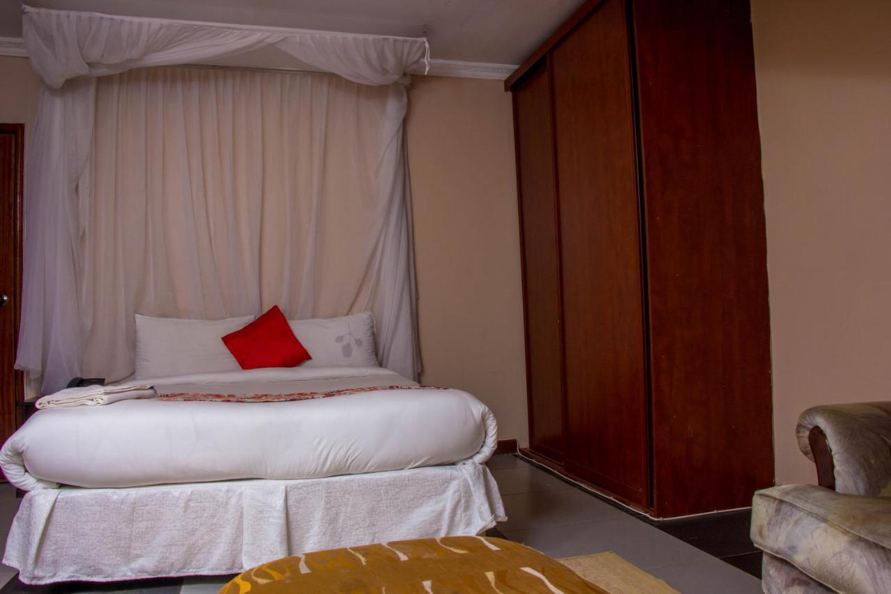 Karen Inn & Suites Nairobi Extérieur photo